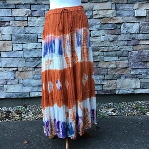 Soho Clothing Co one size gathered waist midi skirt. Gauzey fine cotton.